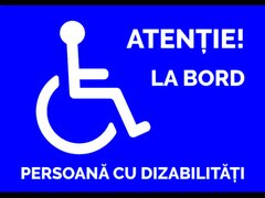 Indicator albastru atentie la bord persoana cu dizabilitati